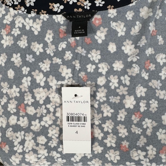ANN TAYLOR Petite Floral Puff Sleeve Wrap Dress - Picture 12 of 13